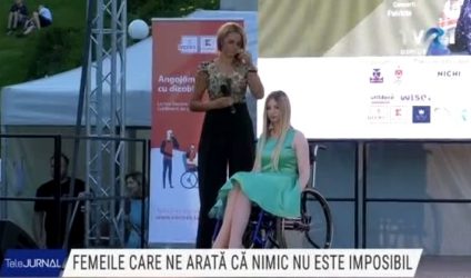 Atipic Beauty | Modele în scaune rulante au prezentat pe podium ținute create de designeri de succes