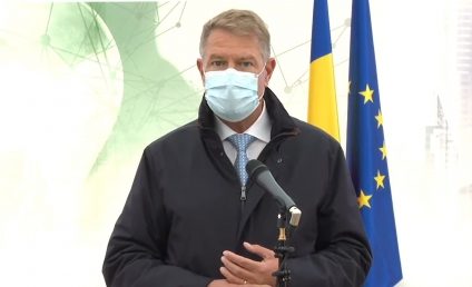 Klaus Iohannis: Luni voi organiza runda de consultări cu partidele parlamentare. Sincer, nu știu dacă prima rundă de consultări va duce la o soluție. Acest guvern a căzut victima unor orgolii politicianiste