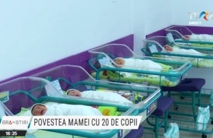 „Este bucuria casei”. Povestea Lorenei Mihai, tânăra care a născut cel de-al 20-lea copil