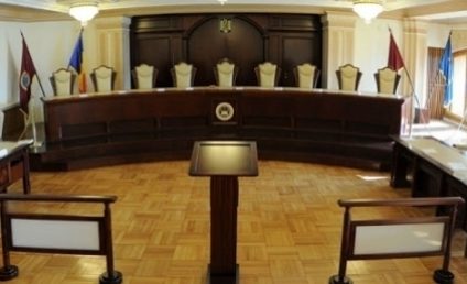 CCR, motivare pe Legea privind statutul judecătorilor şi procurorilor: Independenţa judecătorului nu exclude responsabilitatea acestuia în exercitarea funcţiei pe care o deţine