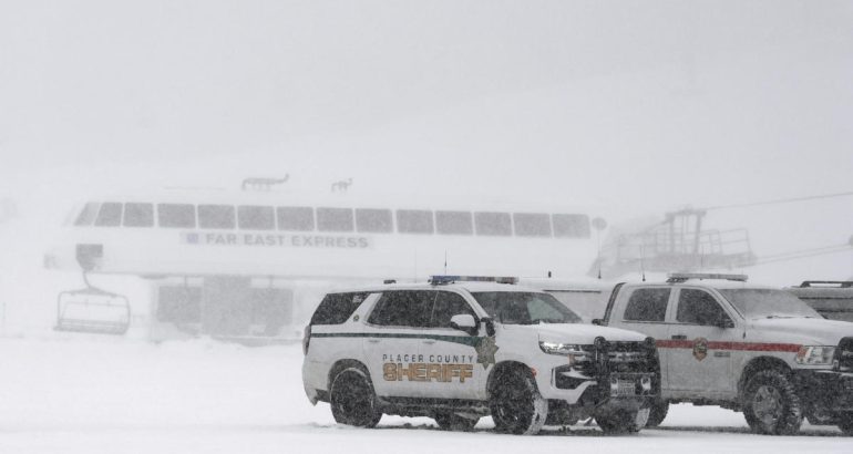 1-dead,-3-injured-following-avalanche-at-california-ski-resort-as-storm-moves-in,-officials-say-–-yahoo-news