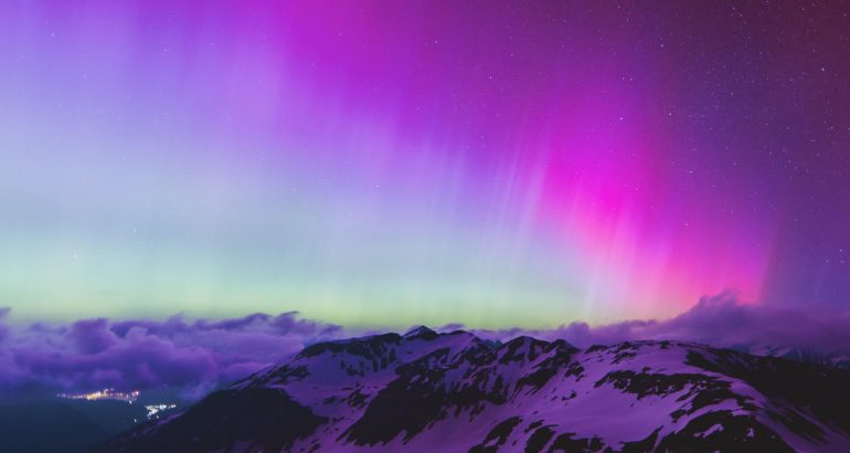 northern-lights-set-the-sky-aglow-amid-powerful-geomagnetic-storm-–-cbs-news