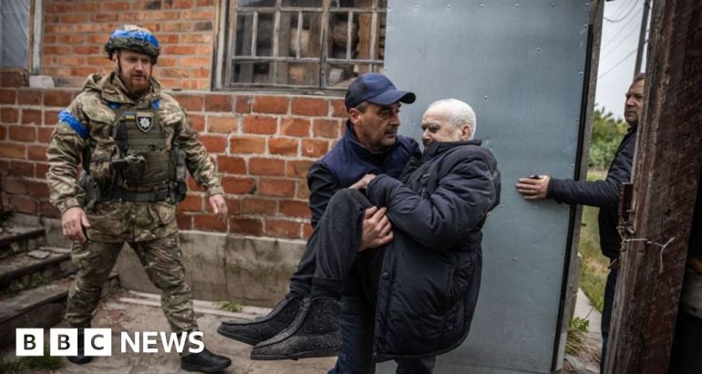 ukraine-troops-pull-back-in-kharkiv-after-russia-offensive-–-bbc.com