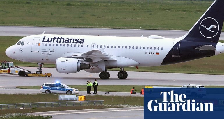 eight-climate-activists-arrested-in-germany-over-airport-protest-–-the-guardian