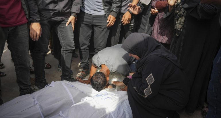 israel-hamas-war-updates:-airstrike-kills-20-in-central-gaza-–-the-associated-press