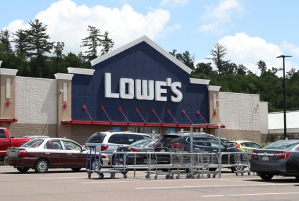 Lowe’s beats estimates, even as DIY consumers pull back – Yahoo Finance