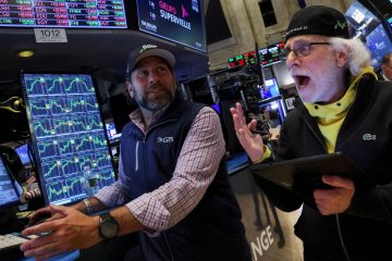 S&P 500 rises to fresh record high, boosted by Nvidia’s post-earnings surge: Live updates – CNBC