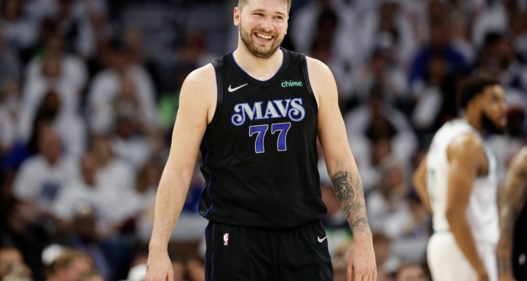 nba-playoffs:-luka-doncic-drops-32-and-the-game-winner-as-mavericks-take-2-0-lead-–-yahoo-s