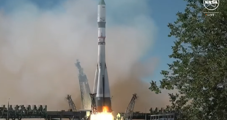 watch-russian-cargo-ship-launch-toward-the-iss-this-morning-–-space.com