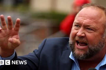 Alex Jones ordered to sell assets to pay Sandy Hook debt – BBC.com