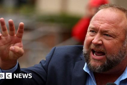 Alex Jones ordered to sell assets to pay Sandy Hook debt – BBC.com