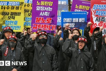 Samsung Electronics union goes on indefinite strike – BBC.com