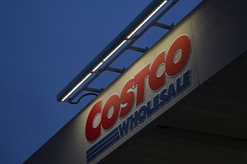 Costco is raising membership fees. Don’t worry, hot dogs cost the same. – The Washington Post