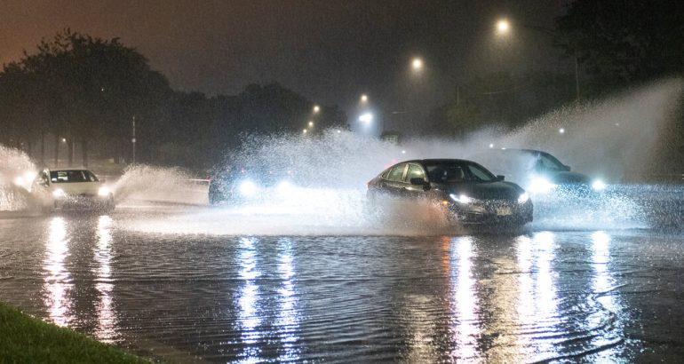 tornado-reported-outside-chicago’s-o’hare-airport-as-storm-batters-midwest-–-the-new-york-times